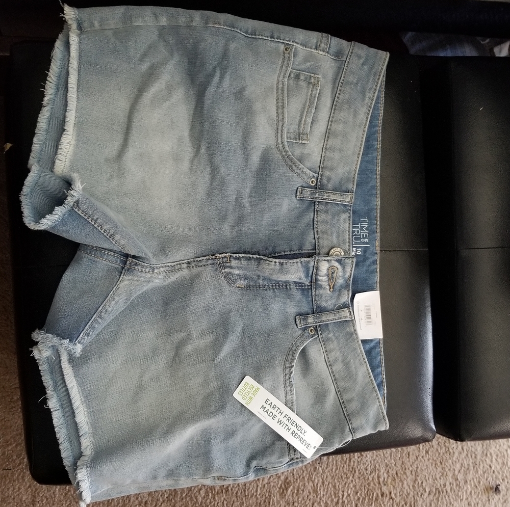 Frayed Denim shorts sizes 10